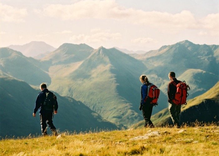 Wandelaars in de Scottish Highlands tijdens de Rob Roy Way