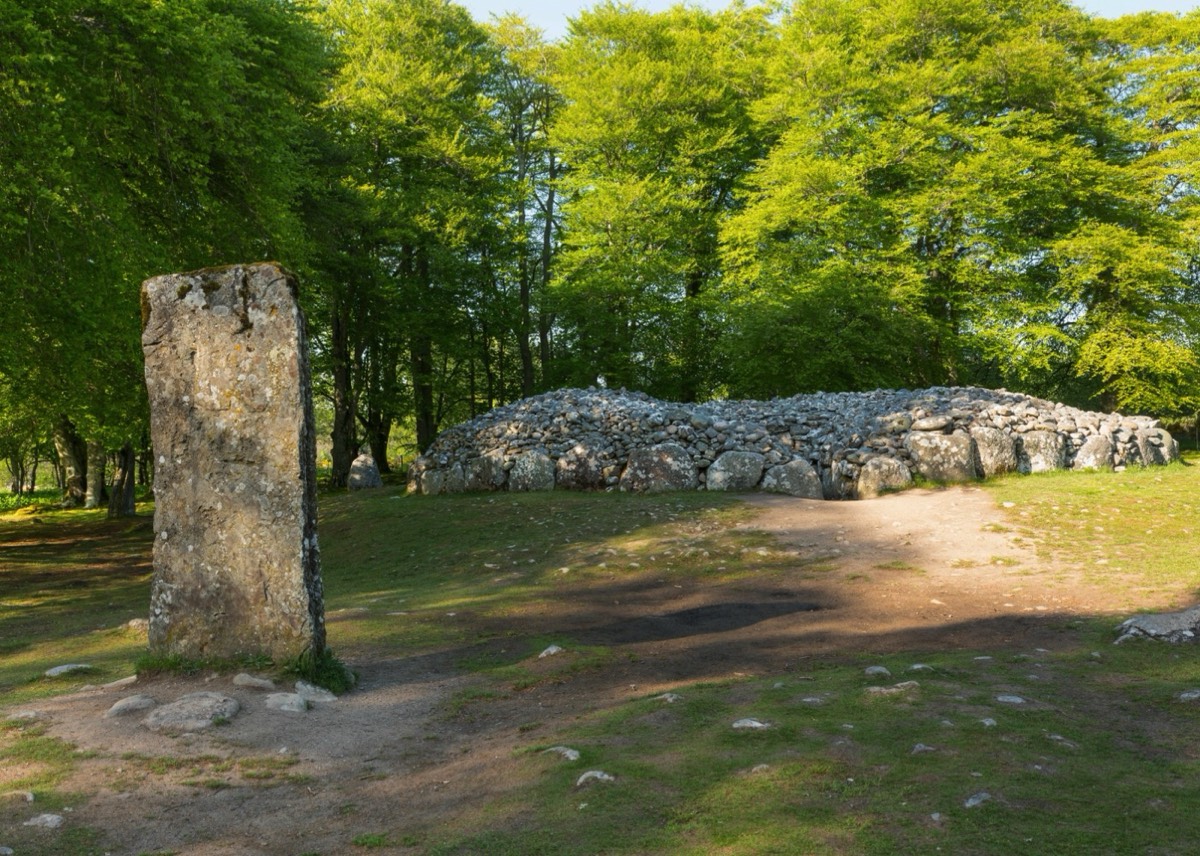 Een grafmonument bij Clava Cairns in Schotland