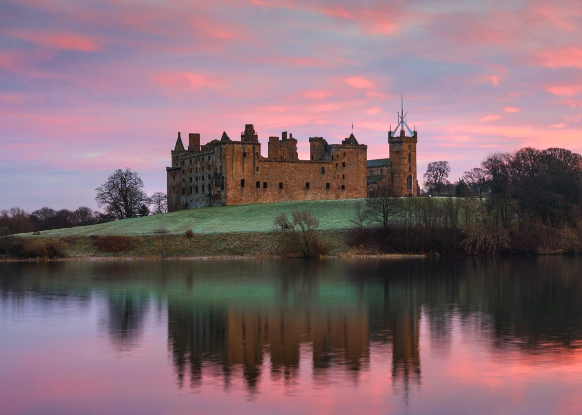Linlithgow Palace en St. Michael