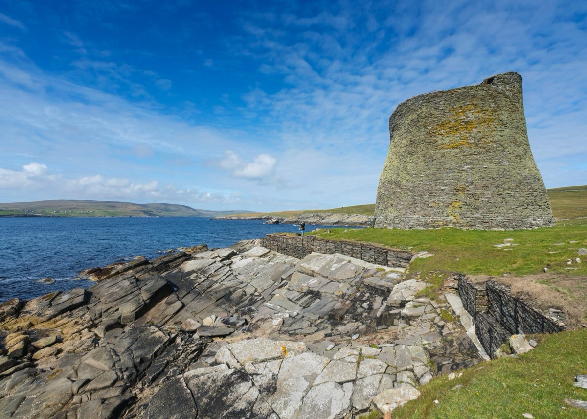 De Mousa Broch. 2000 jaar oud en de best bewaarde broch van Schotland