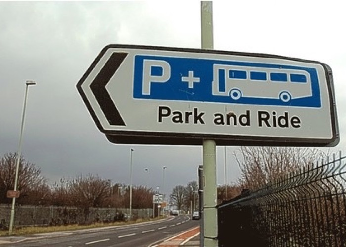 Bij grote steden is een Park and Ride een goede en voordelige manier om te parkeren