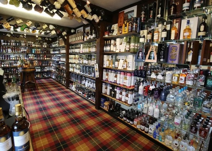The Whisky Castle in Tomintoul, een gespecialiseerde whiskywinkel